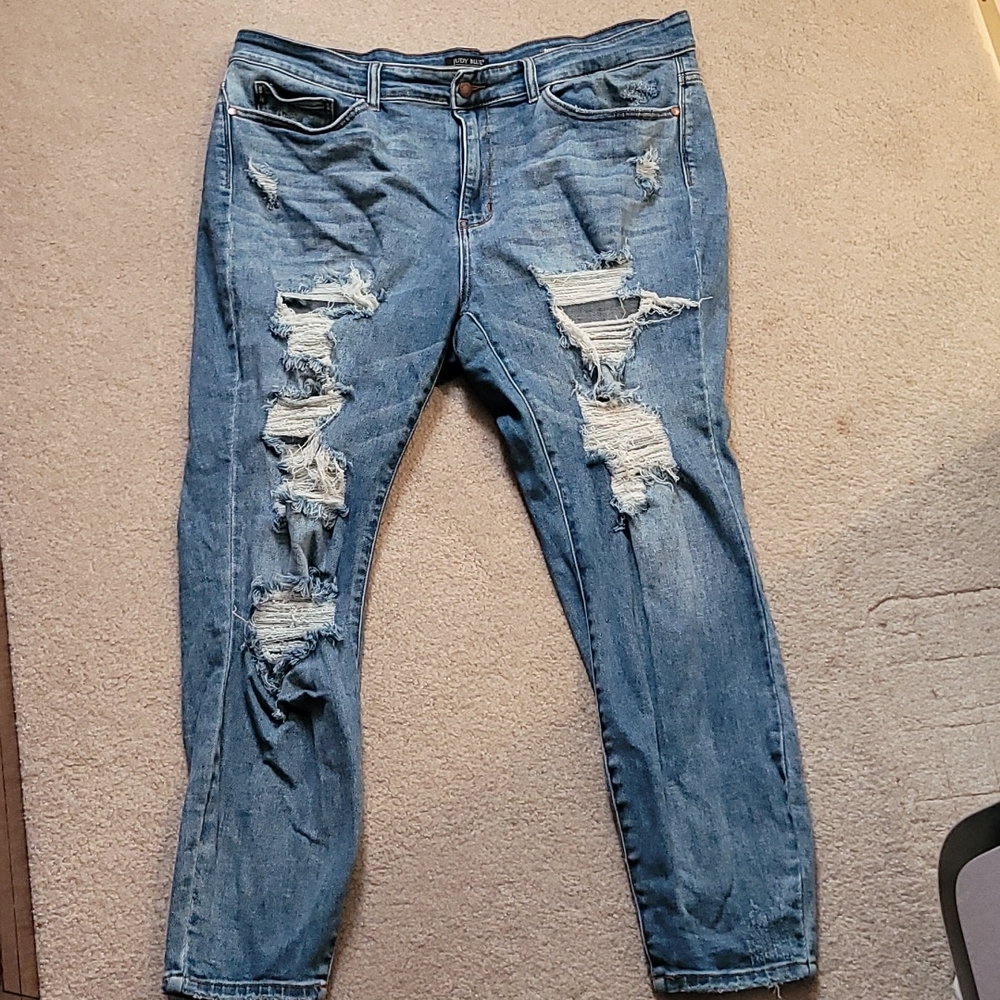 Gently worn Boyfriend fit Jeans.